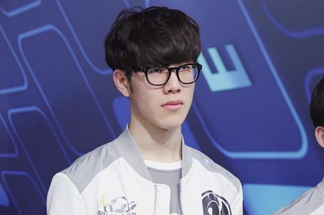 他们不仅冲 他们不仅冲