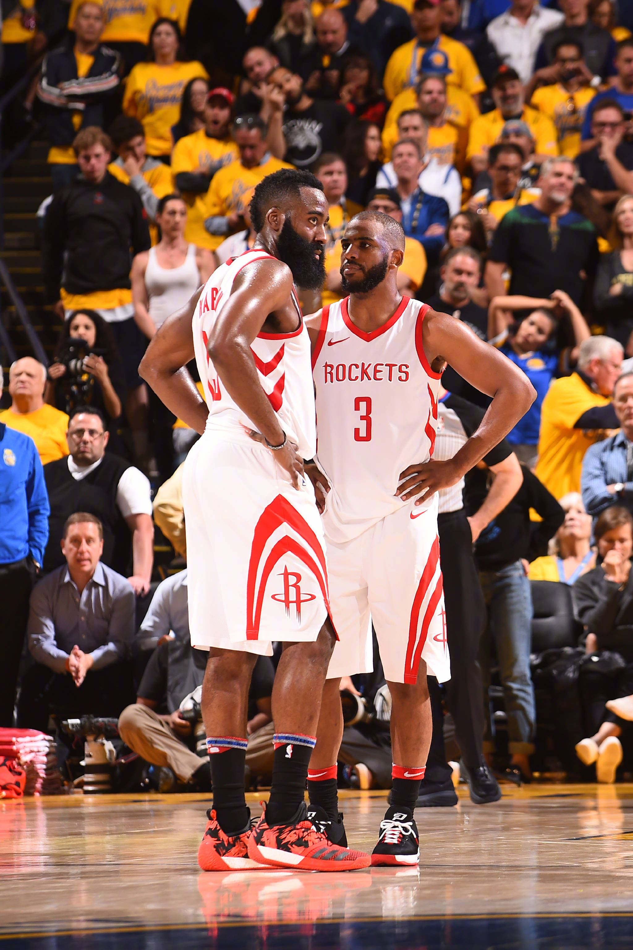 秉持顽强拼 秉持顽强拼